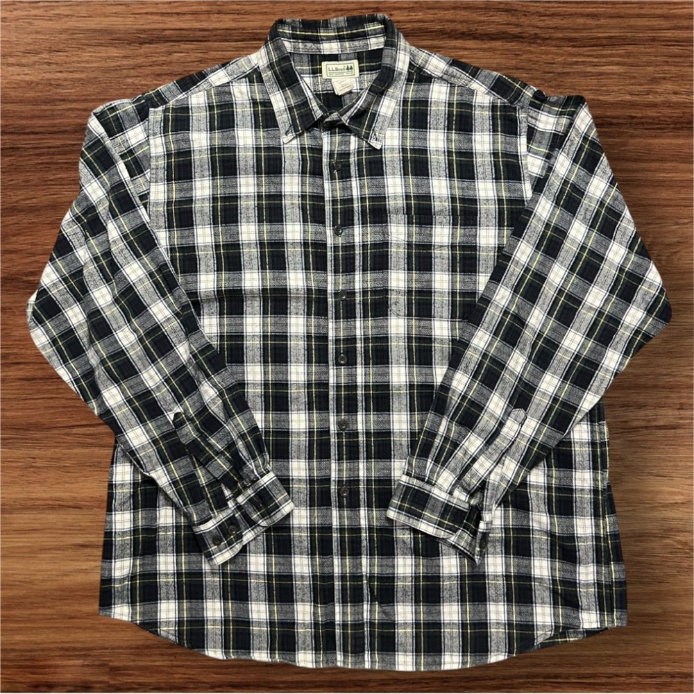 L.L.Bean Plaid Flannel Shirt Men’s XL Navy White Cotton Vintage Style
